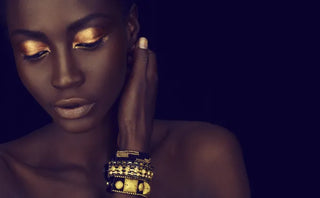 5 Steps to Achieve the Perfect Holiday Golden Eye Look